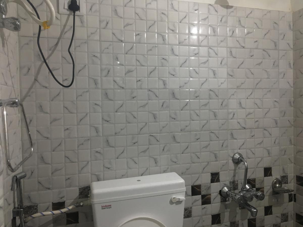 ג'אמו Oyo 12976 Hotel New Fiza מראה חיצוני תמונה