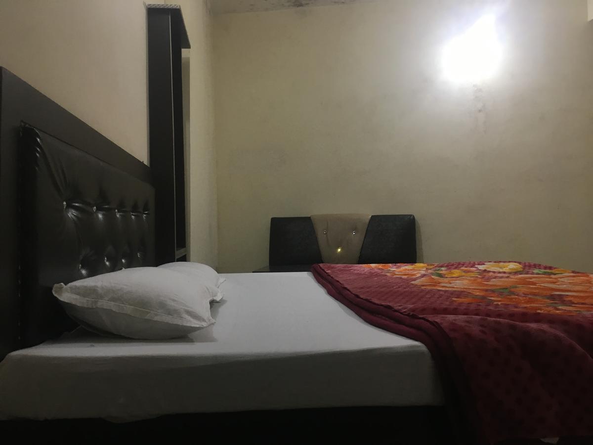 ג'אמו Oyo 12976 Hotel New Fiza מראה חיצוני תמונה