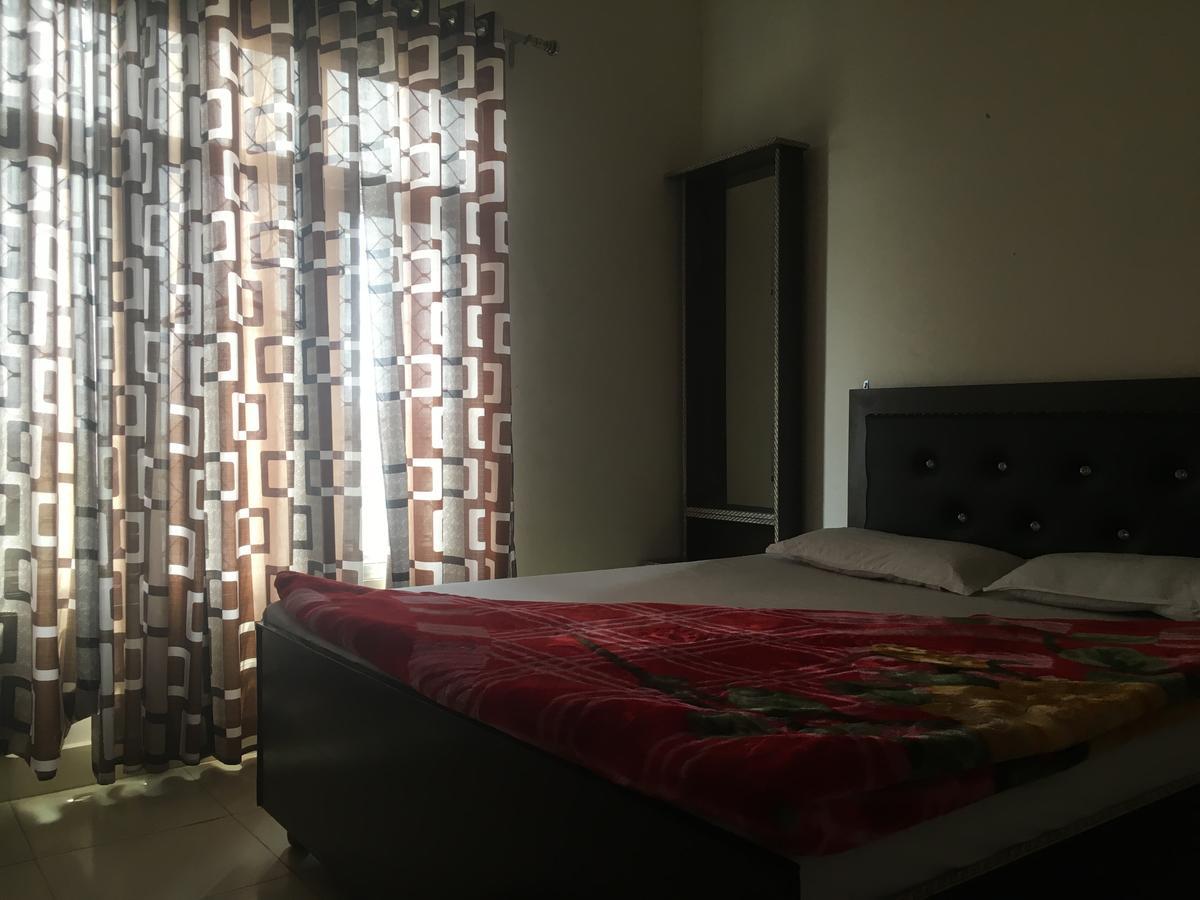 ג'אמו Oyo 12976 Hotel New Fiza מראה חיצוני תמונה
