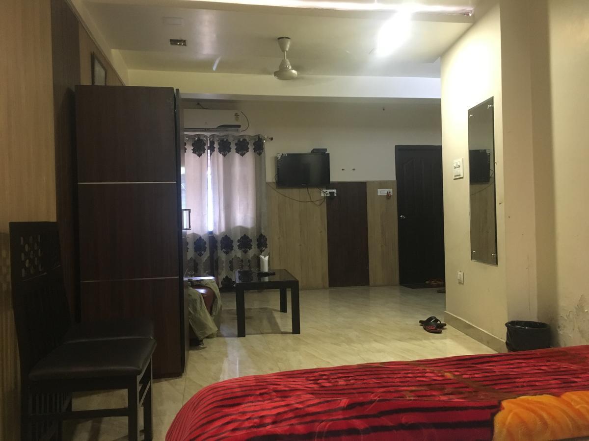 ג'אמו Oyo 12976 Hotel New Fiza מראה חיצוני תמונה