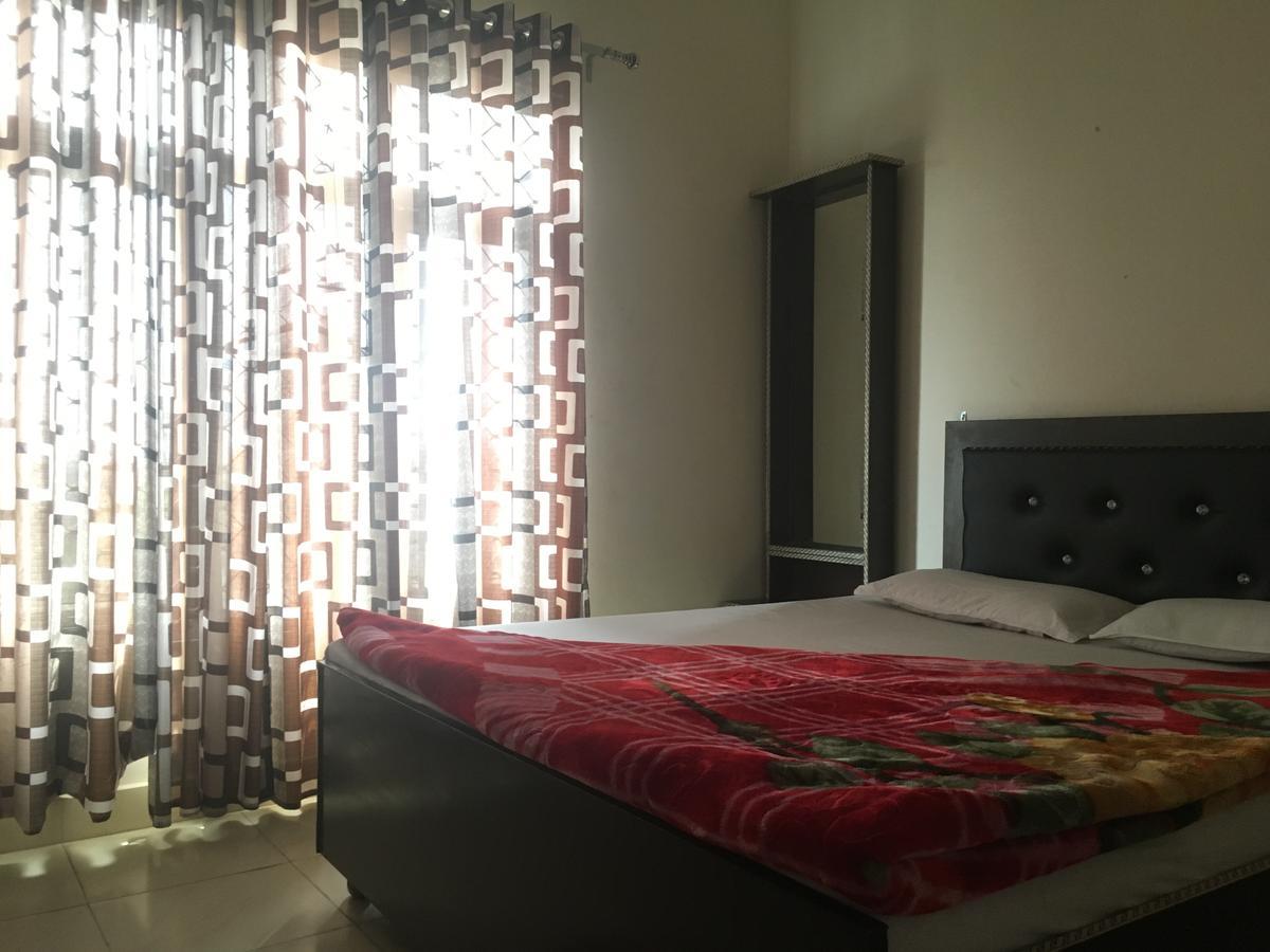 ג'אמו Oyo 12976 Hotel New Fiza מראה חיצוני תמונה