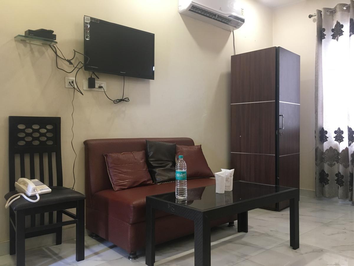 ג'אמו Oyo 12976 Hotel New Fiza מראה חיצוני תמונה