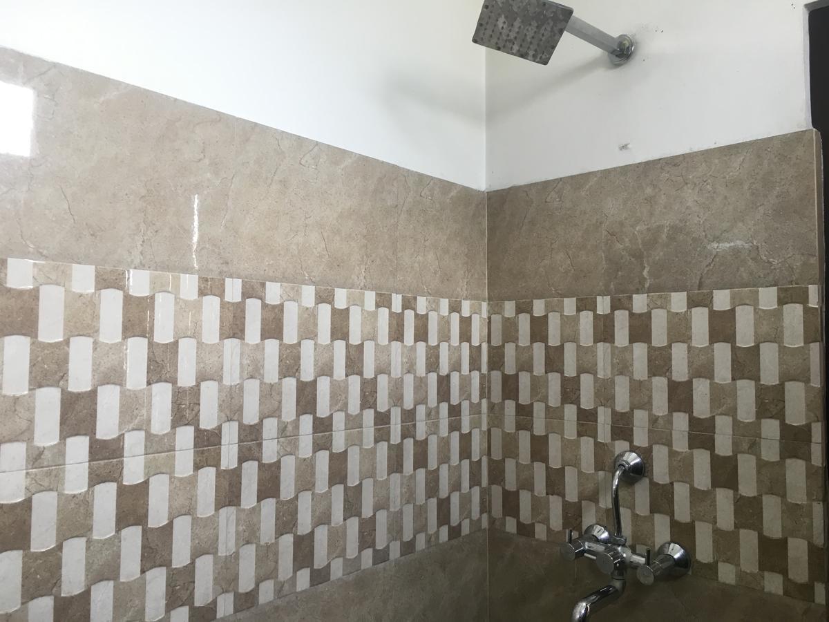 ג'אמו Oyo 12976 Hotel New Fiza מראה חיצוני תמונה