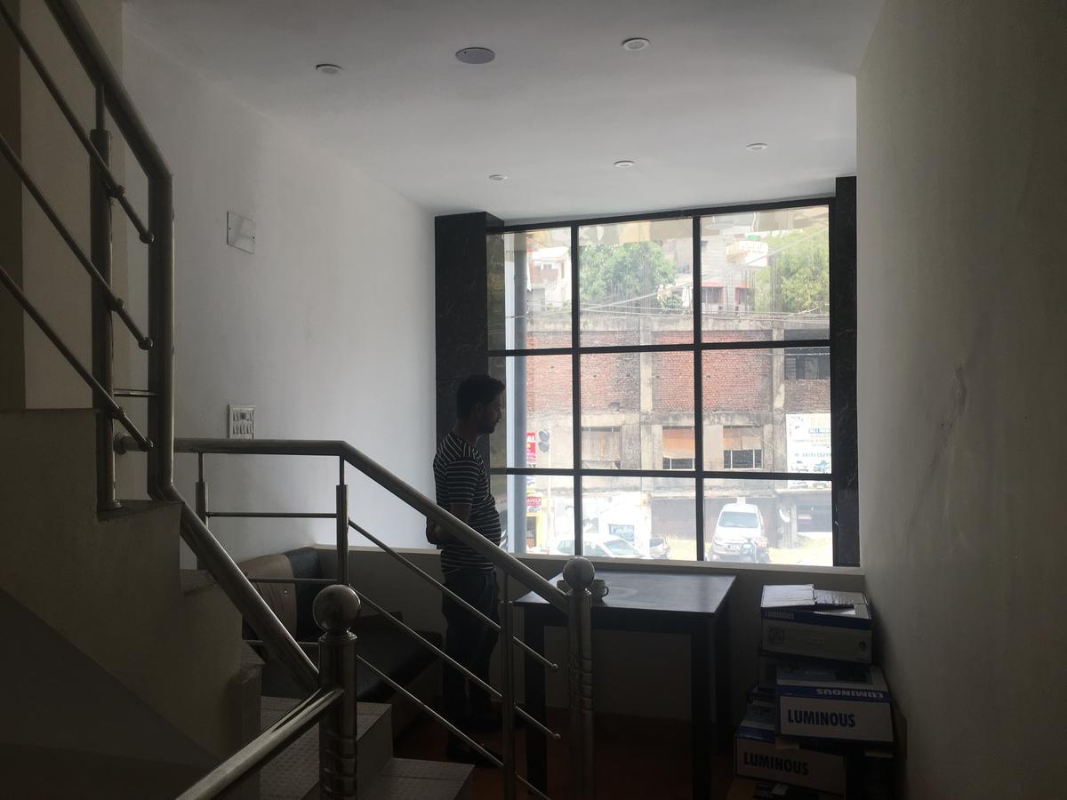 ג'אמו Oyo 12976 Hotel New Fiza מראה חיצוני תמונה