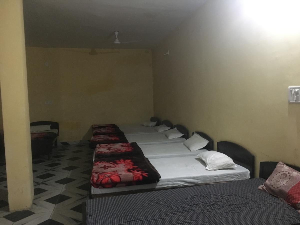 ג'אמו Oyo 12976 Hotel New Fiza מראה חיצוני תמונה