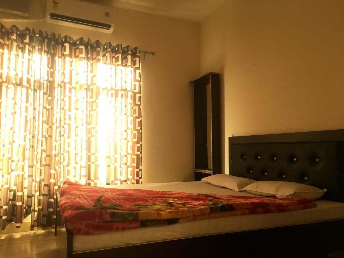 ג'אמו Oyo 12976 Hotel New Fiza מראה חיצוני תמונה
