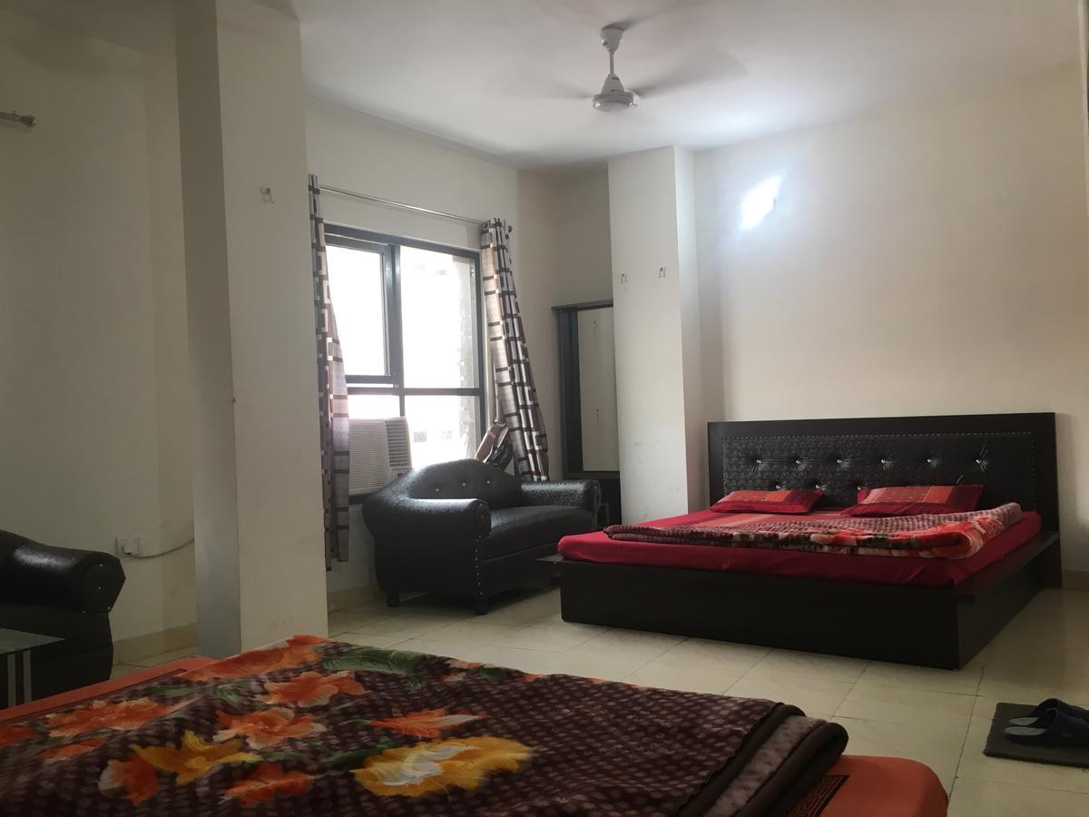 ג'אמו Oyo 12976 Hotel New Fiza מראה חיצוני תמונה
