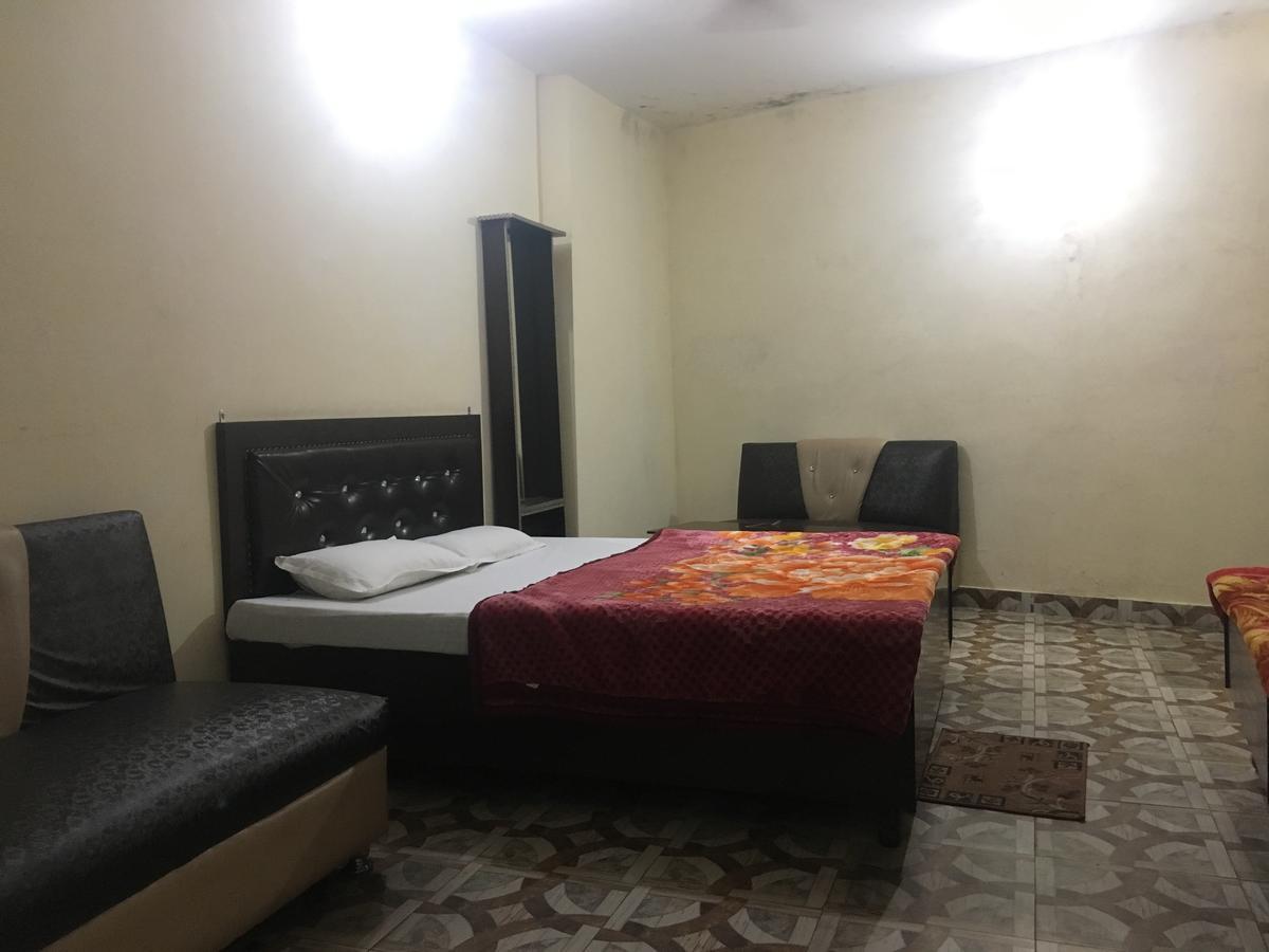 ג'אמו Oyo 12976 Hotel New Fiza מראה חיצוני תמונה